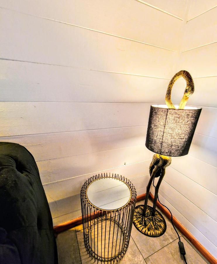 Magpie 2 Hot Tub Huntersmoon-Warminster-Longleat-Wiltshireヴィラ エクステリア 写真